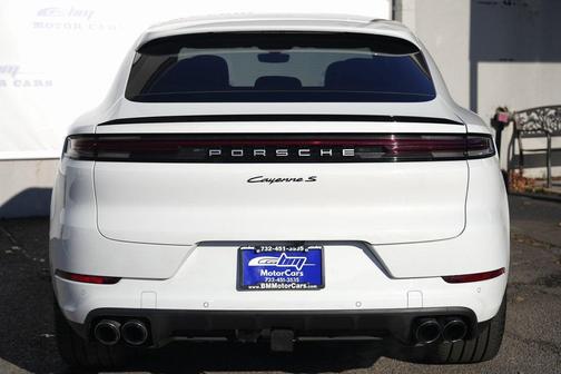 2024 Porsche Cayenne S