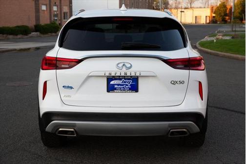 2021 INFINITI QX50 LUXE