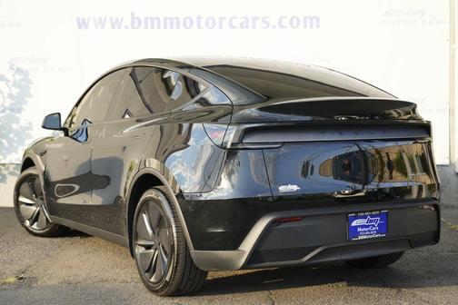 2026 Tesla Model Y Long Range