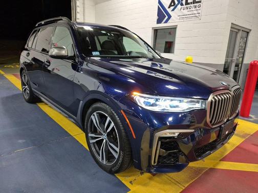 2020 BMW X7 M50i