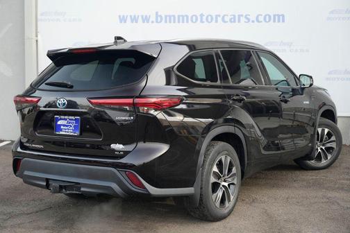 2021 Toyota Highlander Hybrid XLE
