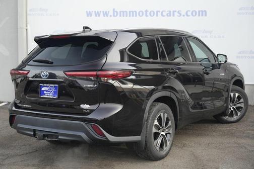 2021 Toyota Highlander Hybrid XLE