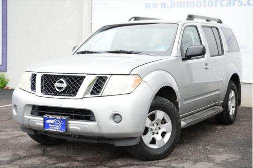 2008 Nissan Pathfinder SE