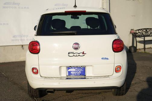 Bianco (White) 2014 FIAT 500L Easy