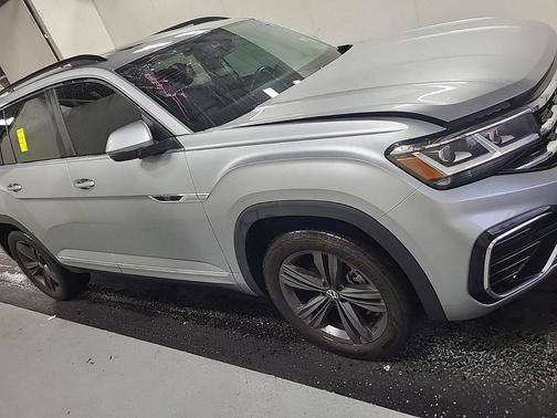 2021 Volkswagen Atlas 3.6L SE w/Technology