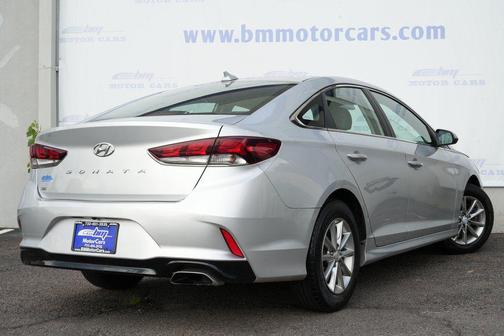 2018 Hyundai SONATA SE