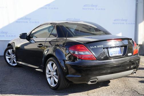 2011 Mercedes-Benz SLK-Class SLK300