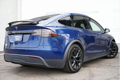 2022 Tesla Model X Base