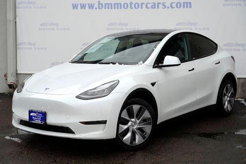 2023 Tesla Model Y Long Range