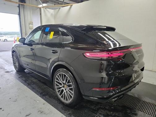 2022 Porsche Cayenne Turbo