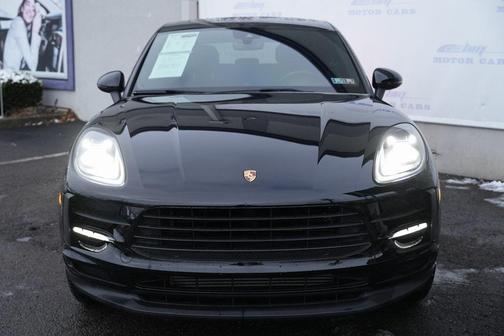 2020 Porsche Macan Base