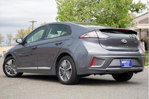 2020 Hyundai IONIQ Plug-In Hybrid SE