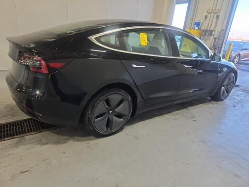 2018 Tesla Model 3 Performance