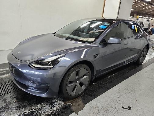 2022 Tesla Model 3 Standard Range