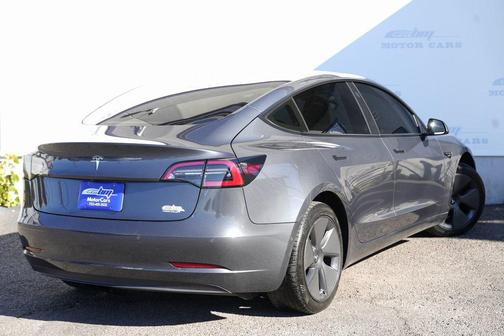 2022 Tesla Model 3 Standard Range