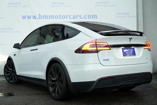 2022 Tesla Model X Plaid