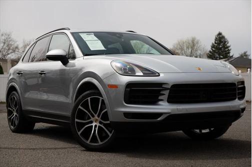 2022 Porsche Cayenne Base