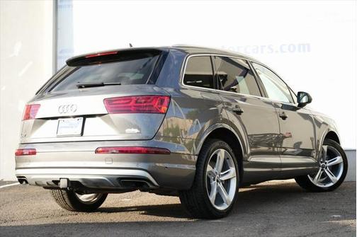 2019 Audi Q7 55 Prestige