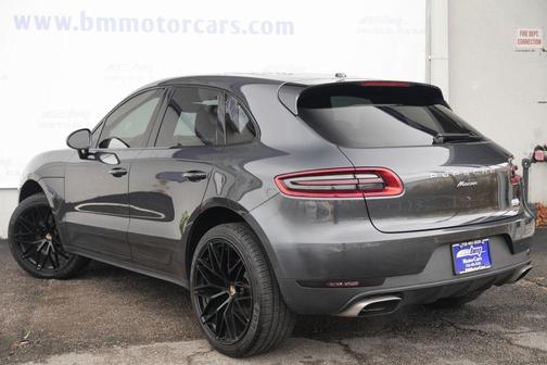 2017 Porsche Macan Base