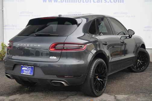 2017 Porsche Macan Base