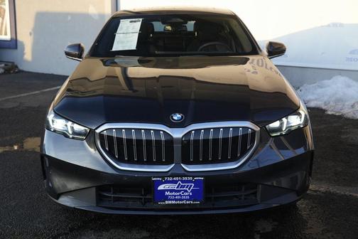 2024 BMW 530 530i xDrive