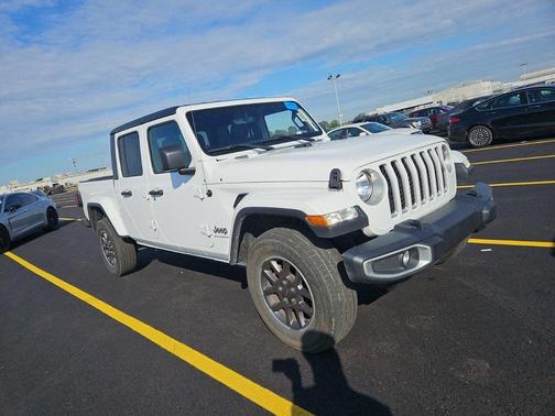 2023 Jeep Gladiator Overland
