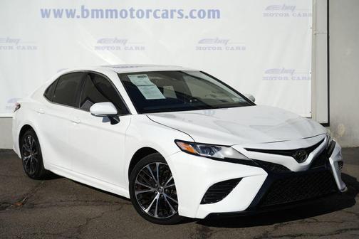 2020 Toyota Camry SE