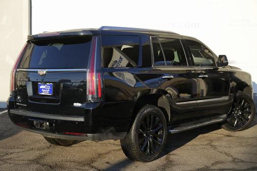 2020 Cadillac Escalade Luxury