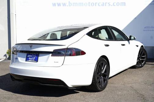 2021 Tesla Model S Plaid