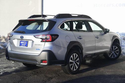 2023 Subaru Outback Base