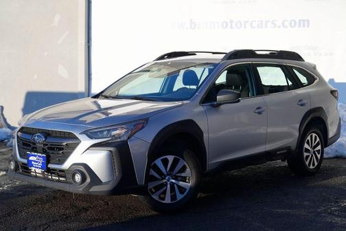 2023 Subaru Outback Base
