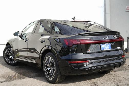 2024 Audi Q8 e-tron Premium Plus