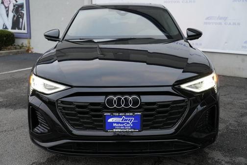 2024 Audi Q8 e-tron Premium Plus