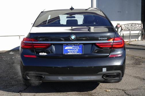 2016 BMW 750 i xDrive