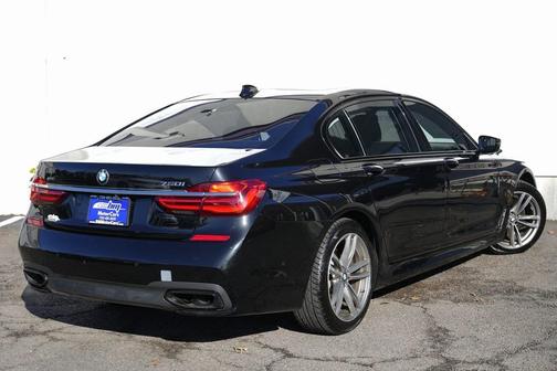 2016 BMW 750 i xDrive