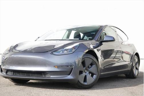 2022 Tesla Model 3 Standard Range