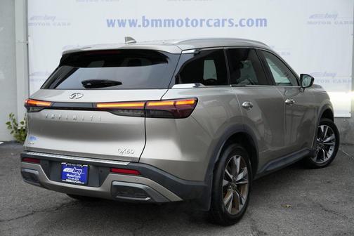 2022 INFINITI QX60 Luxe