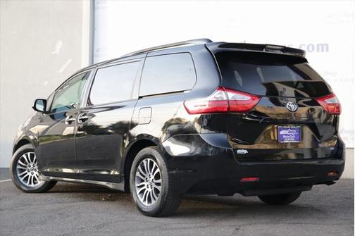 2019 Toyota Sienna XLE