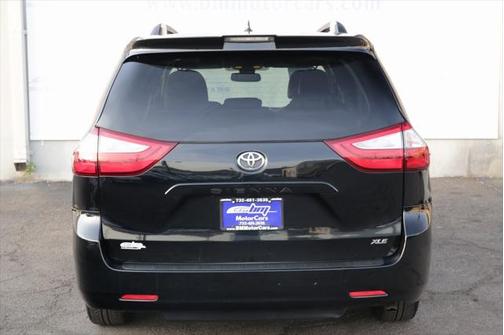 2019 Toyota Sienna XLE