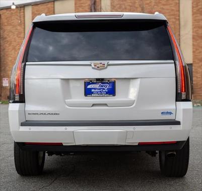 2019 Cadillac Escalade Luxury
