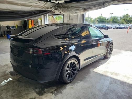 2022 Tesla Model X Base