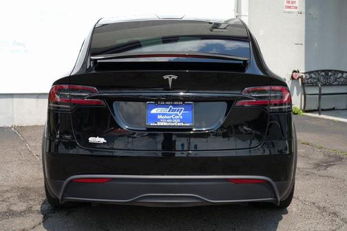2022 Tesla Model X Base