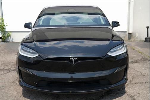 2022 Tesla Model X Base