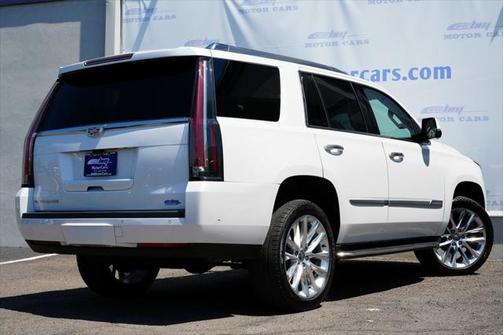 2020 Cadillac Escalade Luxury
