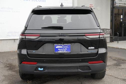 2023 Jeep Grand Cherokee 4xe Trailhawk