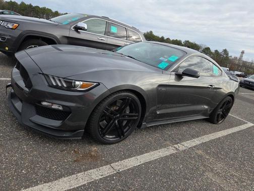 2017 Ford Shelby GT350 Base