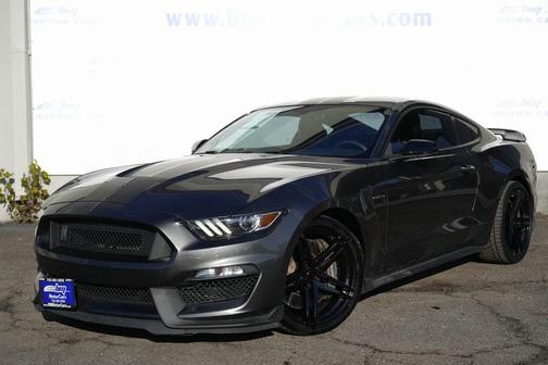 2017 Ford Shelby GT350 Base