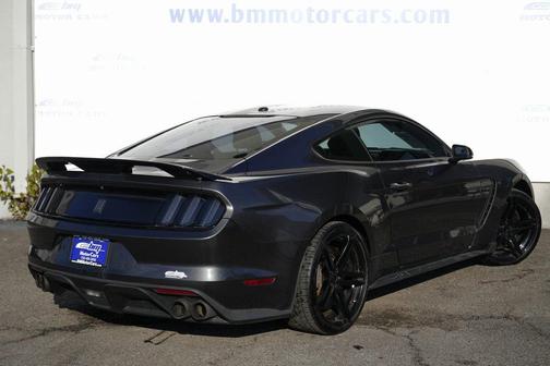 2017 Ford Shelby GT350 Base