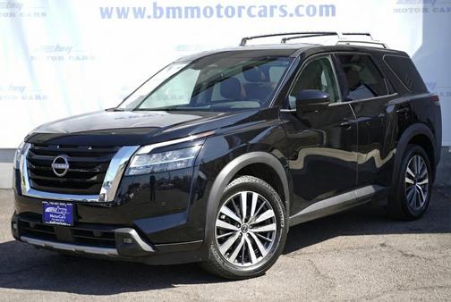 2022 Nissan Pathfinder Platinum