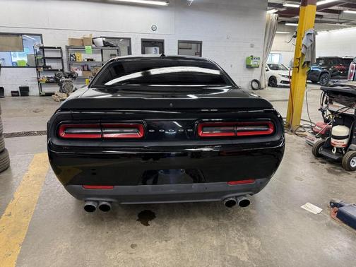 2016 Dodge Challenger R/T Scat Pack